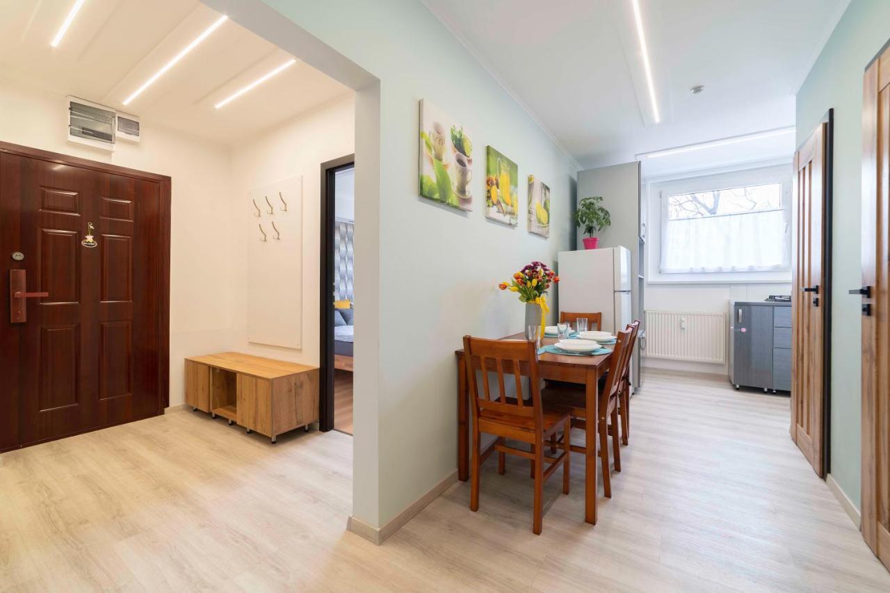 Comfort 66 - Real-Life 3-Room Family Stay With 4 Beds Мішкольц Екстер'єр фото
