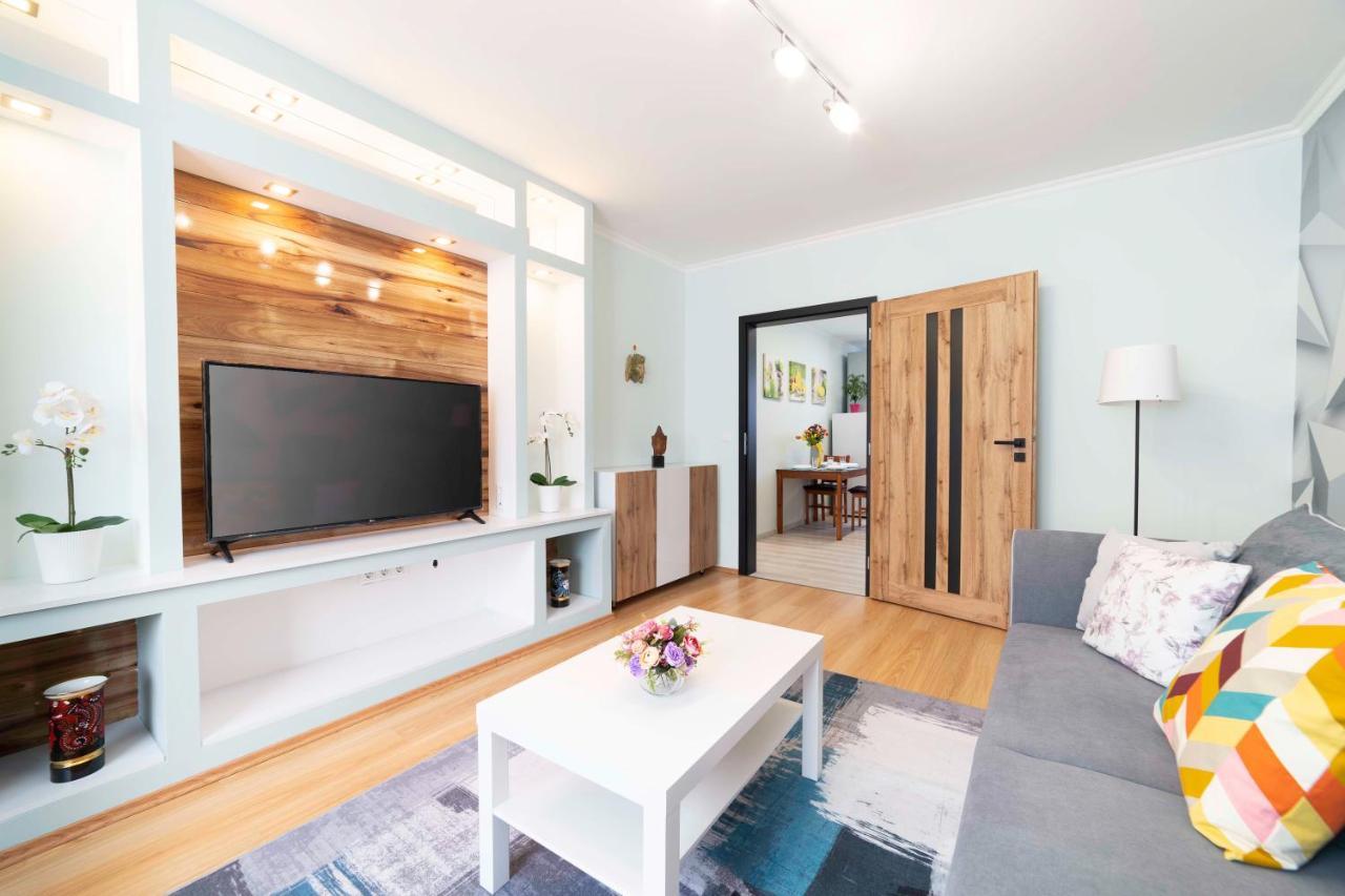 Comfort 66 - Real-Life 3-Room Family Stay With 4 Beds Мішкольц Екстер'єр фото