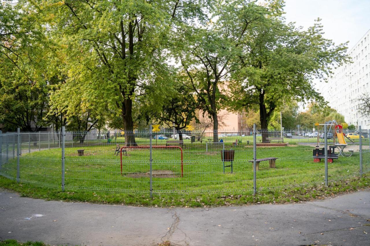 Comfort 66 - Real-Life 3-Room Family Stay With 4 Beds Мішкольц Екстер'єр фото